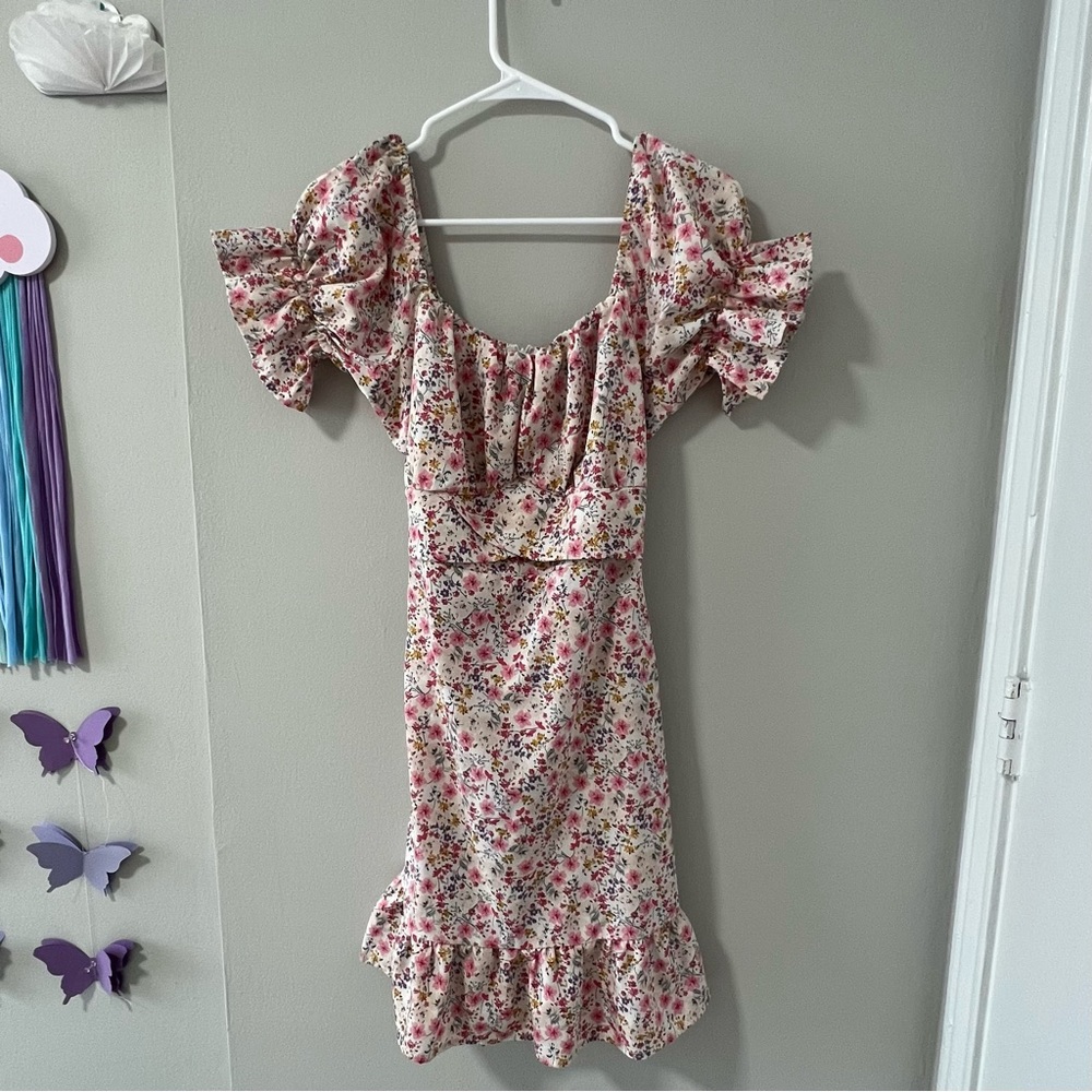 Floral Off the Shoulder Tie-Back Dress